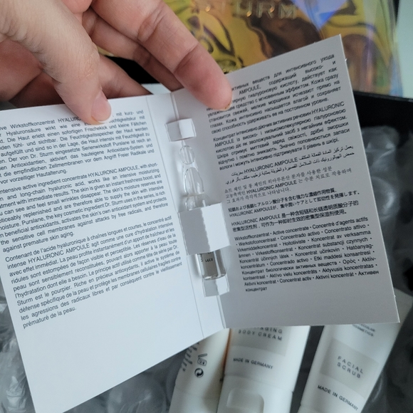 🌟HOST PICK🌟  Dr. Barbara Sturm discovery set - Picture 3 of 14